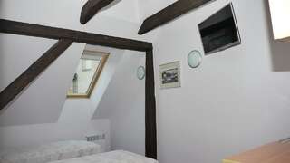 Гостевой дом Hommiku Guesthouse Пярну Бюджетный двухместный номер с 2 отдельными кроватями-8